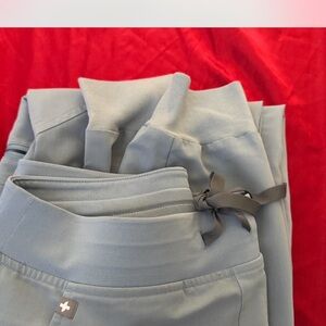 Figs Women's dusty blue zamora joggers small regular